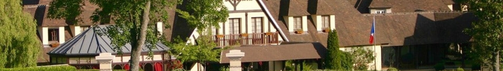 Hostellerie La Briqueterie Epernay Champagne gourmet kirándulás helikopterrel