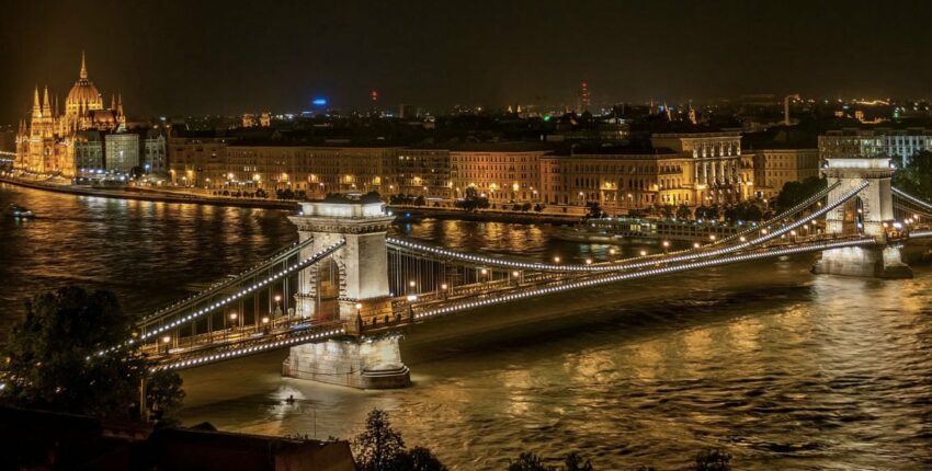 Párizs - Budapest : magánrepülőgép bérlés