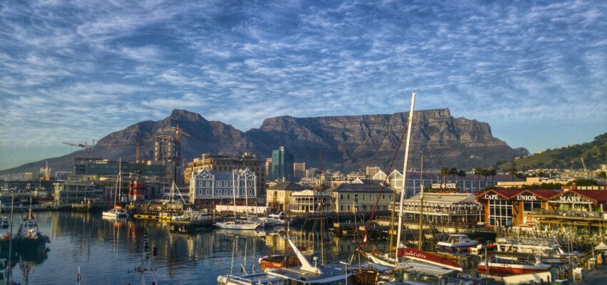 V&A Waterfront à Cape Town avec Table Mountain