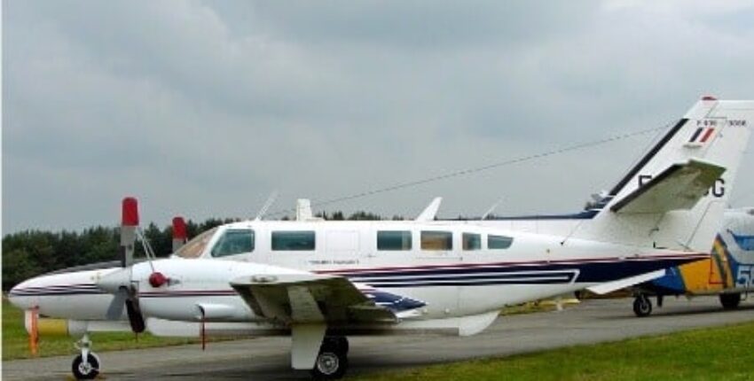 Location jet privé - CESSNA 406 sur tarmac nuageseux.