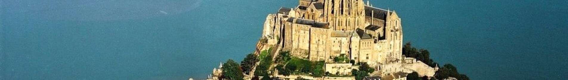 Magánrepülőgép bérlés Granville Mont Saint Michel repülőtéren