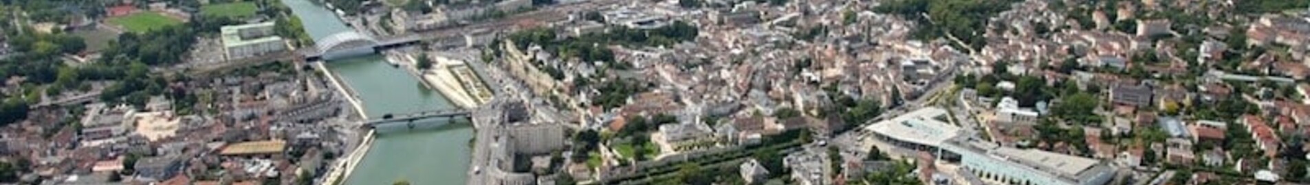Pontoise Cormeilles: magánrepülőgép bérlés 