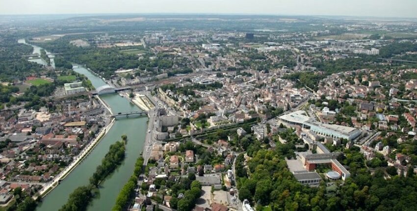 Pontoise Cormeilles: magánrepülőgép bérlés 