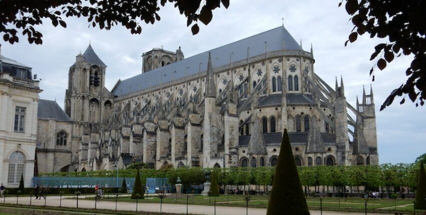 Bourges : magánrepülőgép bérlés