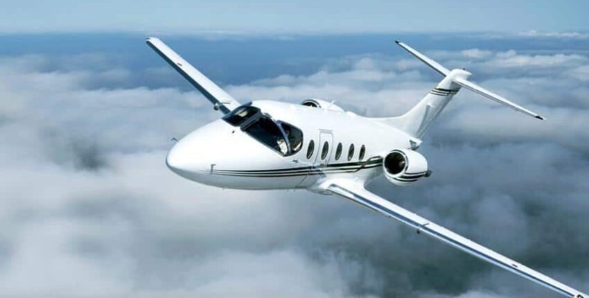 **location de jet privé** : Un BEECHJET 400 en vol clair