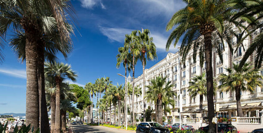 Cannes Mandelieu: magánrepülőgép-bérlés