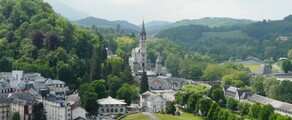 Tarbes Lourdes Pireneusok : magánrepülőgép bérlés 
