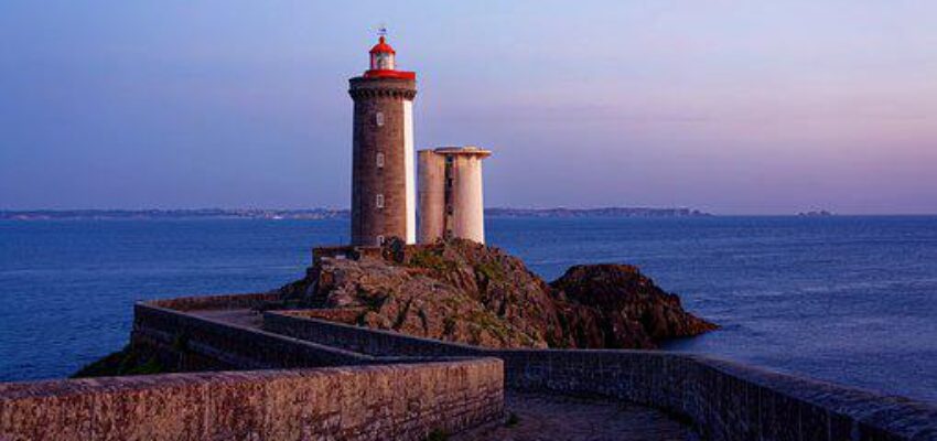Brest phare bord de mer