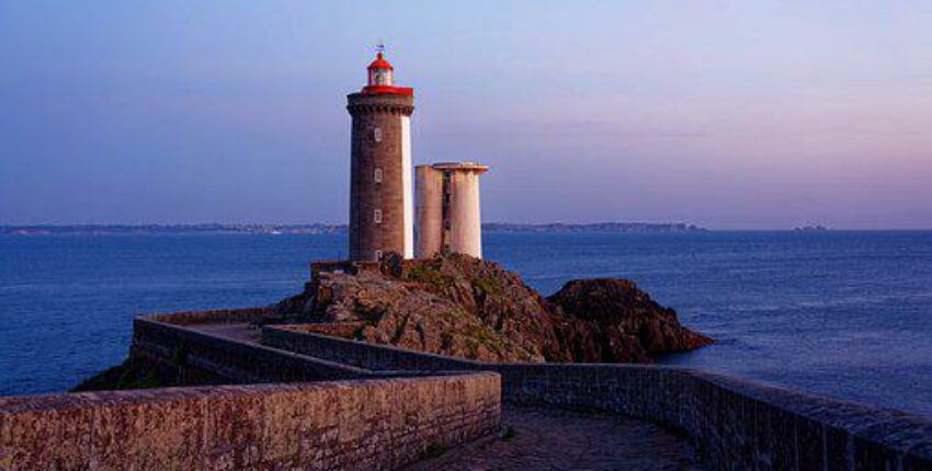 Brest Bretagne : magánrepülőgép bérlés 