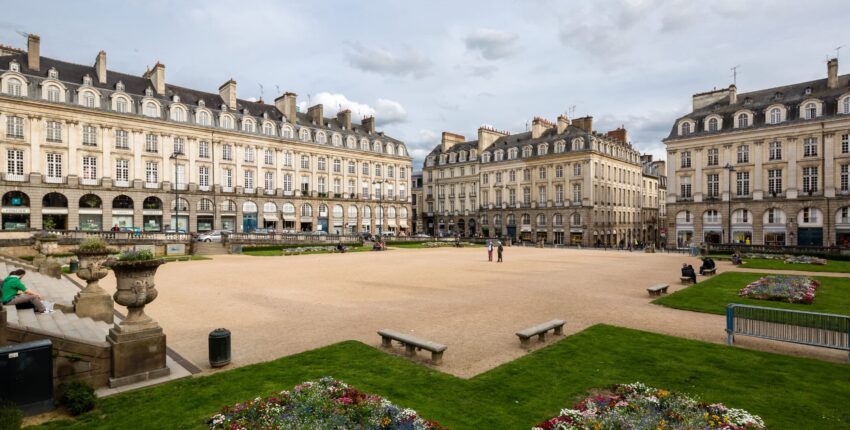 Rennes Saint-Jacques: magánrepülőgép bérlés