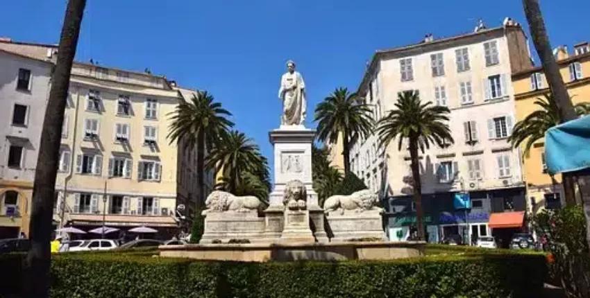 Ajaccio-Napoléon-Bonaparte: magánrepülőgép bérlés 