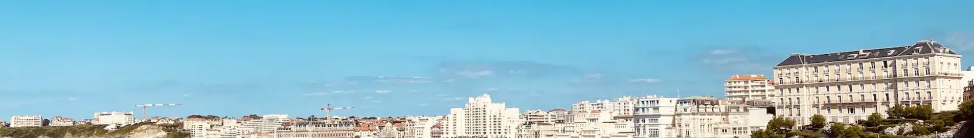 Párizs - Biarritz : magánrepülőgép bérlés