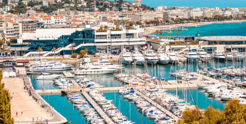 Luxemburg - Cannes: magánrepülőgép bérlés 