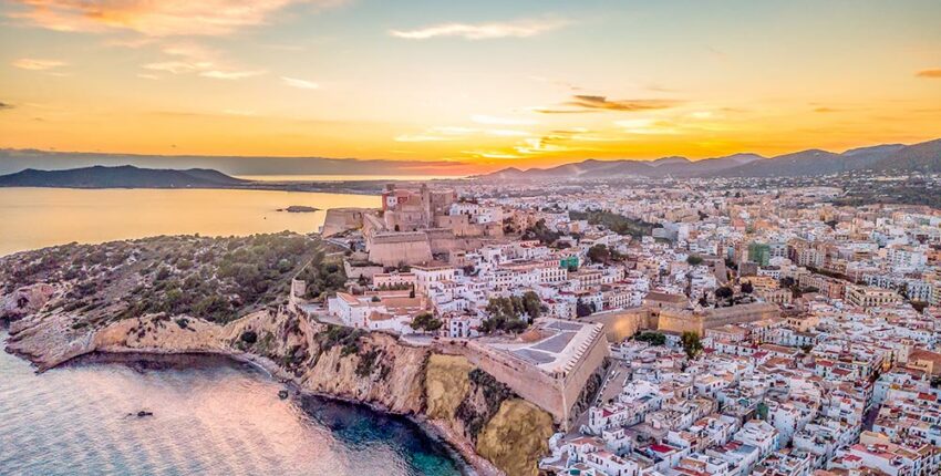Lisszabon - Ibiza: magánrepülőgép bérlés