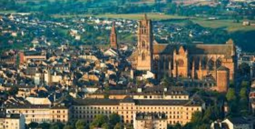 Rodez Aveyron: magánrepülőgép bérlés 