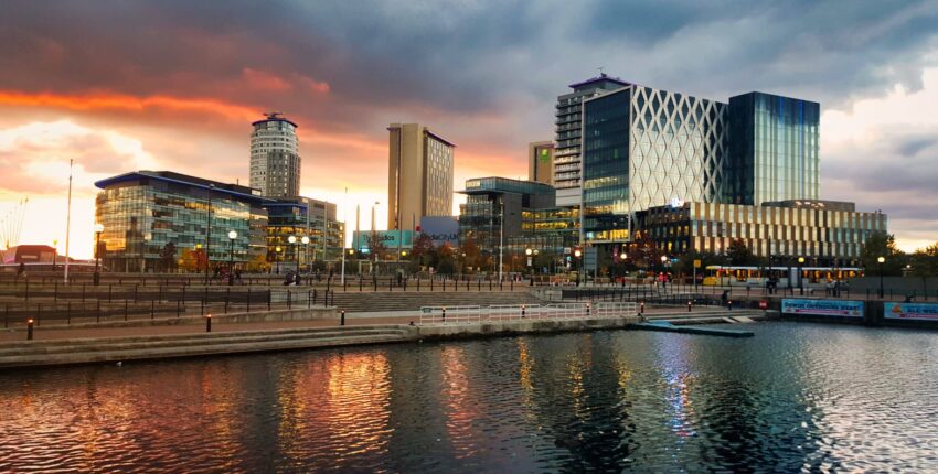 Manchester : magánrepülőgép bérlés 