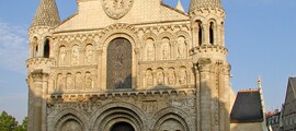 St Flour Coltines : magánrepülőgép bérlés