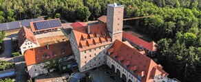 Burg Feuerstein: magánrepülőgép bérlés 