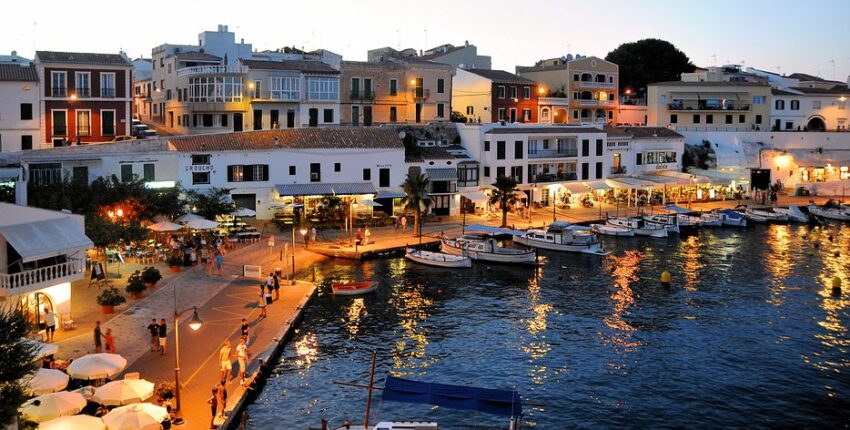 Mahon - Menorca : magánrepülőgép bérlés 
