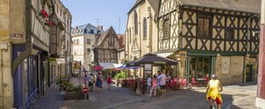 Montlucon Gueret: magánrepülőgép bérlés 