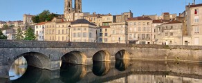 Niort Souche: magánrepülőgép bérlés 