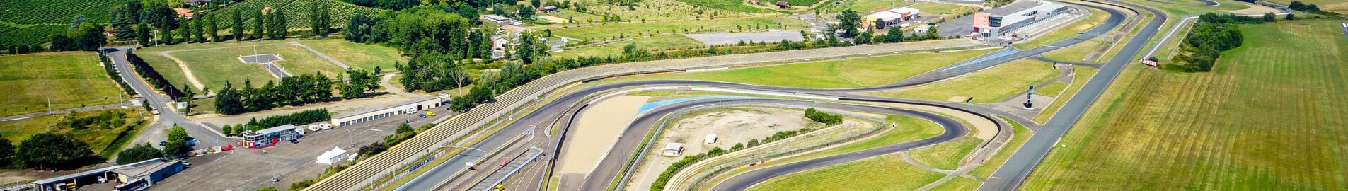 Nogaro : magánrepülőgép bérlés 