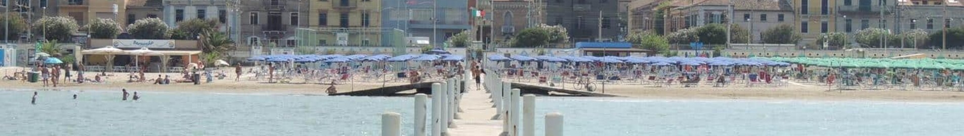 Ancona Falconara Mil : magánrepülőgép bérlés 