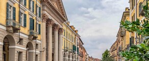 Cuneo : magánrepülőgép bérlés 