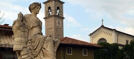 Ancona Falconara Mil : magánrepülőgép bérlés 