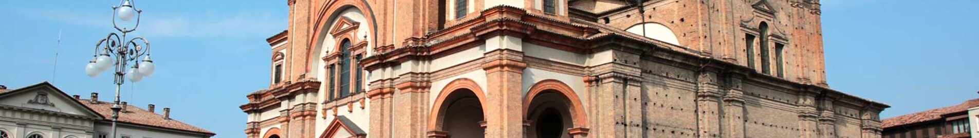 Voghera : magánrepülőgép bérlés 