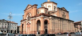 Belluno : magánrepülőgép bérlés 
