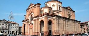Voghera : magánrepülőgép bérlés 