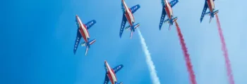 hélicoptère au-dessus de l'aéroport la môle, Saint Tropez