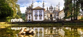 Santiago de Compostela : Magánrepülőgép és helikopter bérlés 