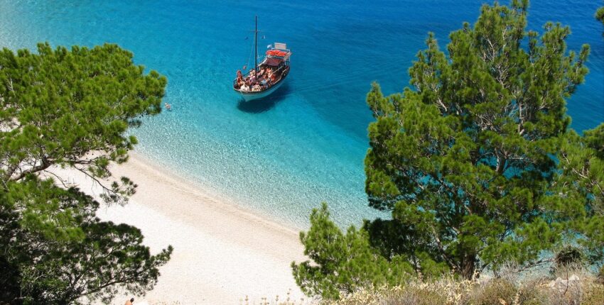 Béreljen egy magánrepülőt Karpathos repülőtérről
