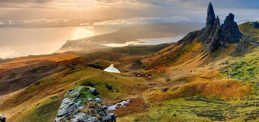 montagne couché de soleil île de skye
