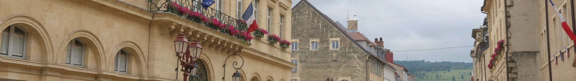 Privát jet bérlés Pontarlier-ben 