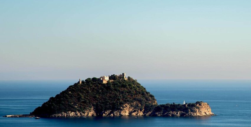 Villanova D'Albenga magánrepülőgép-kölcsönzés 