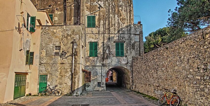 Villanova D'Albenga magánrepülőgép-kölcsönzés 
