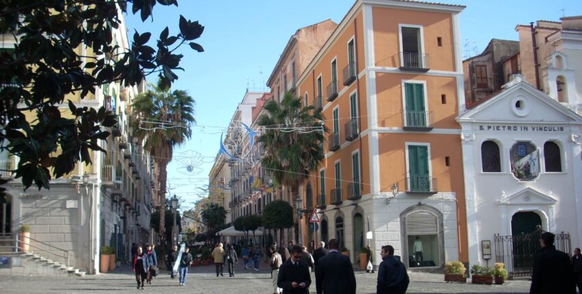 Salerno : magánrepülőgép bérlés