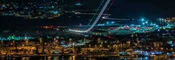Rodez Aveyron vue panoramique sous un ciel partiellement nuageux.