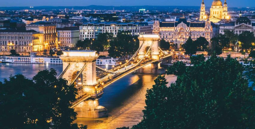Saint-Tropez - Budapest: magánrepülőgép bérlés