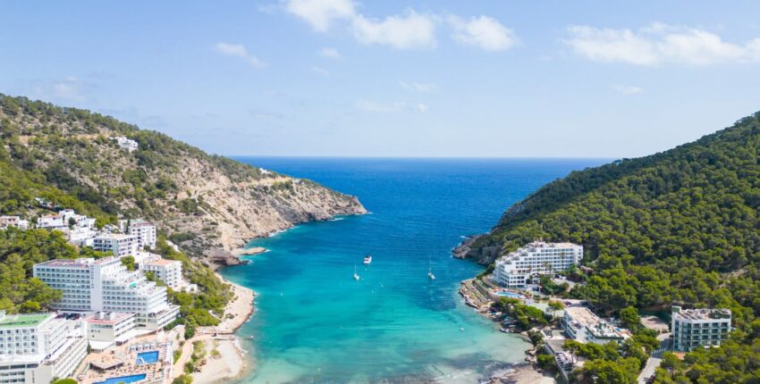 Genf - Ibiza : magánrepülőgép bérlés