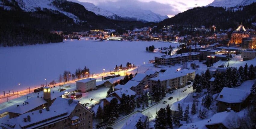 Saint-Tropez - Saint-Moritz Samedan : magánrepülőgép bérlés