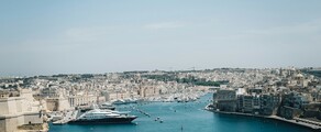 Hamburg - Valletta : magánrepülőgép bérlés