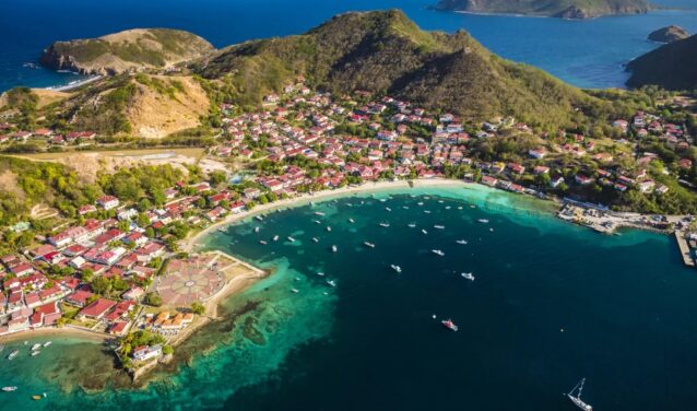 Fort-de-France - Les Saintes: helikopteres transzfer