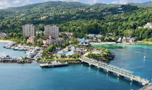 Montego Bay - Ocho Rios: helikopteres transzfer